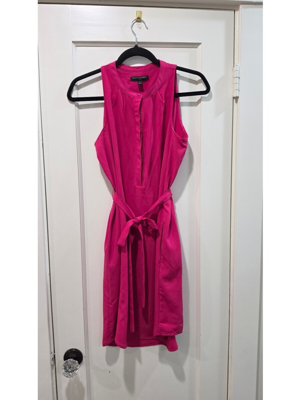 Banana Republic Women's Sleeveless Pink Dress Size 2 with Belt